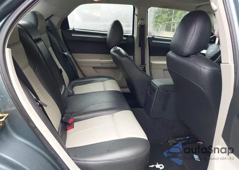 2006 Chrysler 300 Touring z USA, uszkodzony, nr VIN 2C3KA53G26H337399